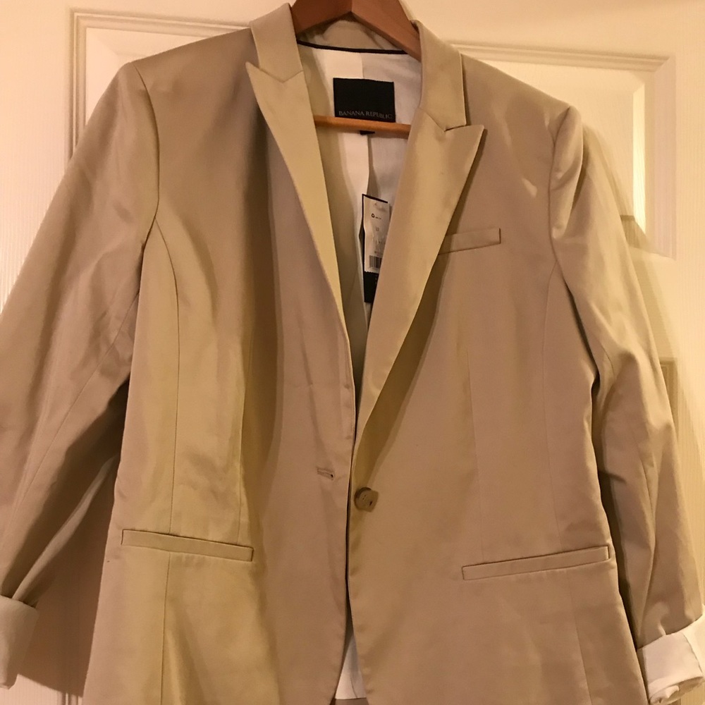 NWT Banana Republic NEVER WORN with tags!